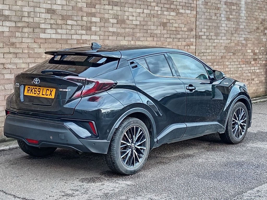 Used Toyota C-HR 2019 for sale - 76541985: Photo 3