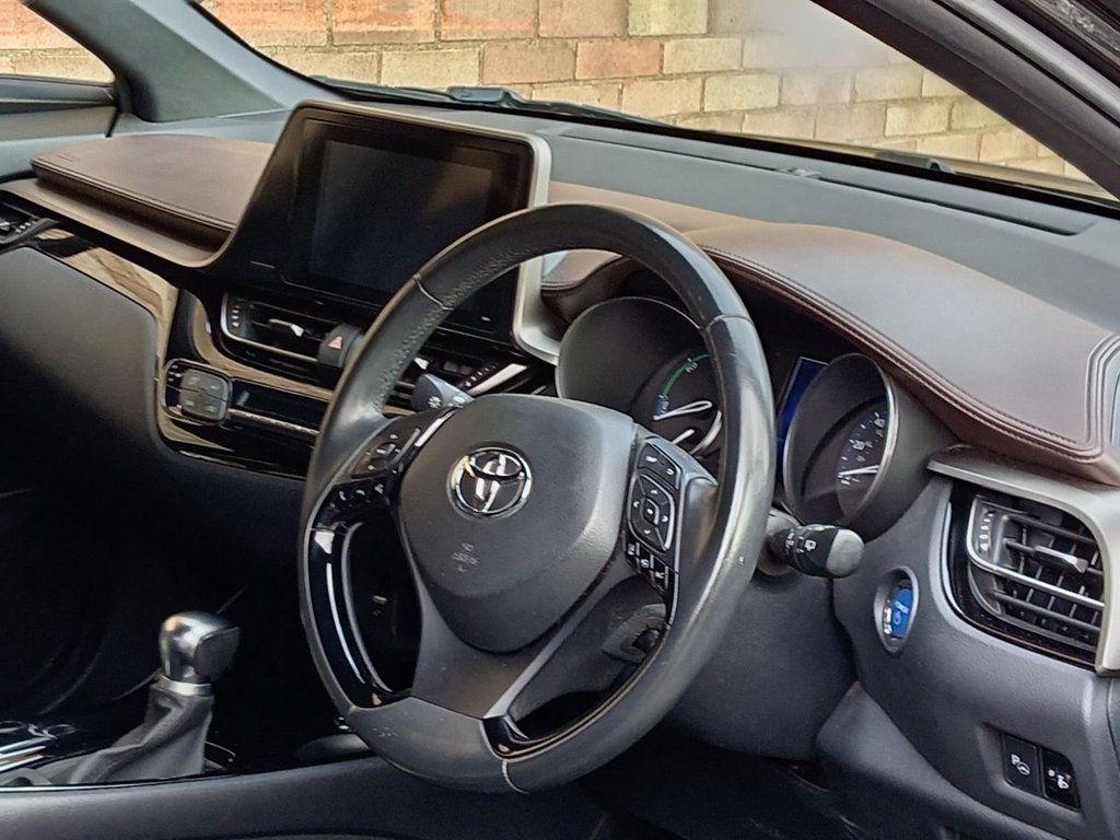 Used Toyota C-HR 2019 for sale - 76541985: Photo 5