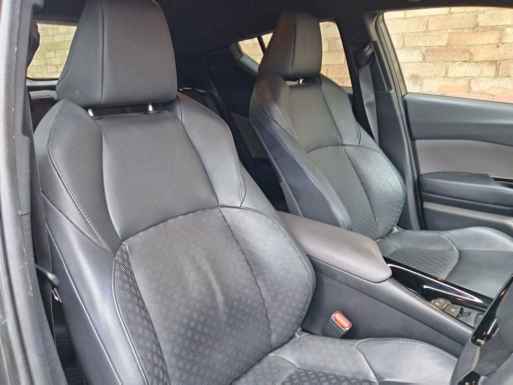 Used Toyota C-HR 2020 for sale - 77355980: Photo 8