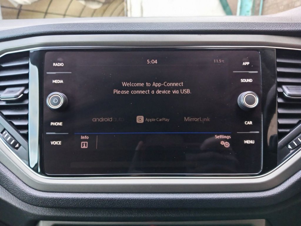 Used Volkswagen T-Roc 2020 for sale - 77849796: Photo 8