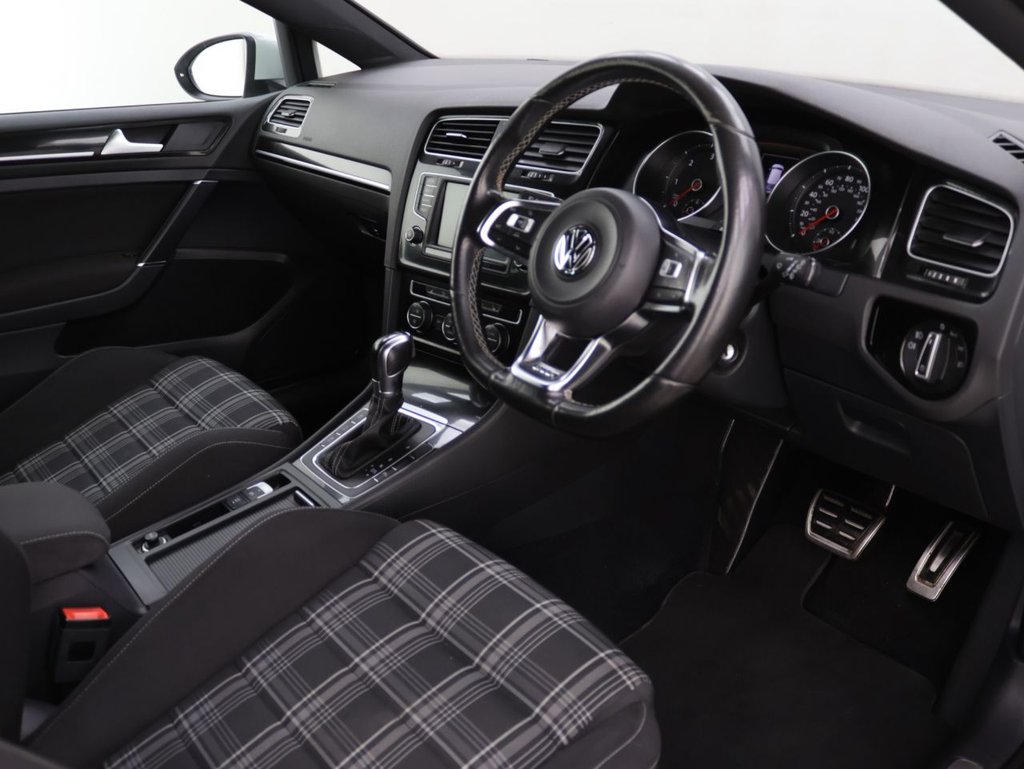 Used Volkswagen Golf 2016 for sale - 77059601: Photo 10