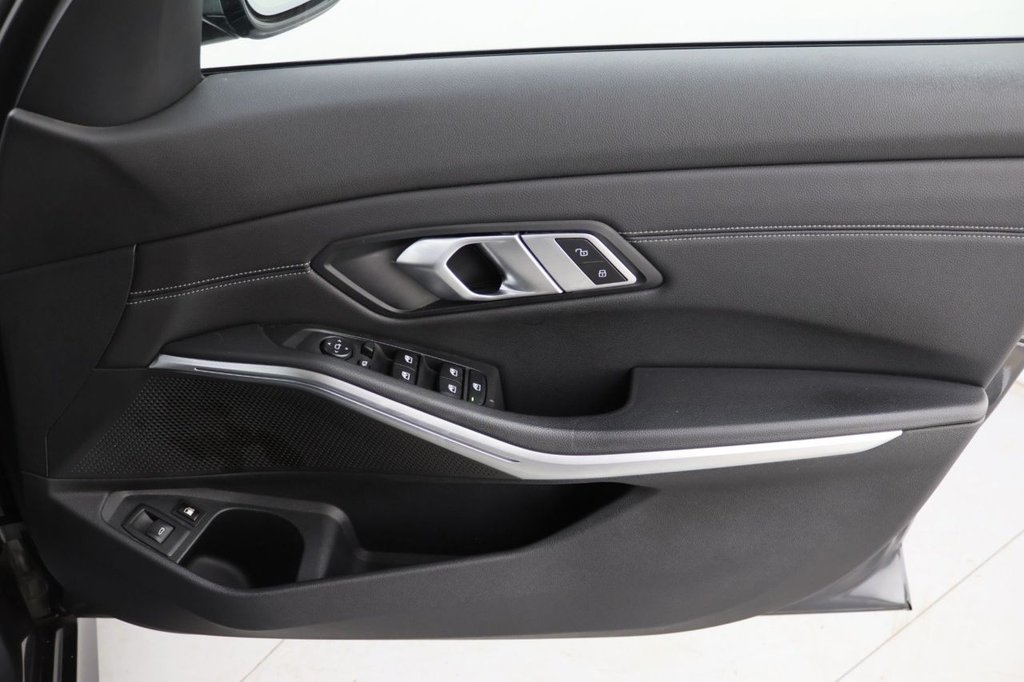 Used BMW 3 Series 2022 for sale - 76542071: Photo 27