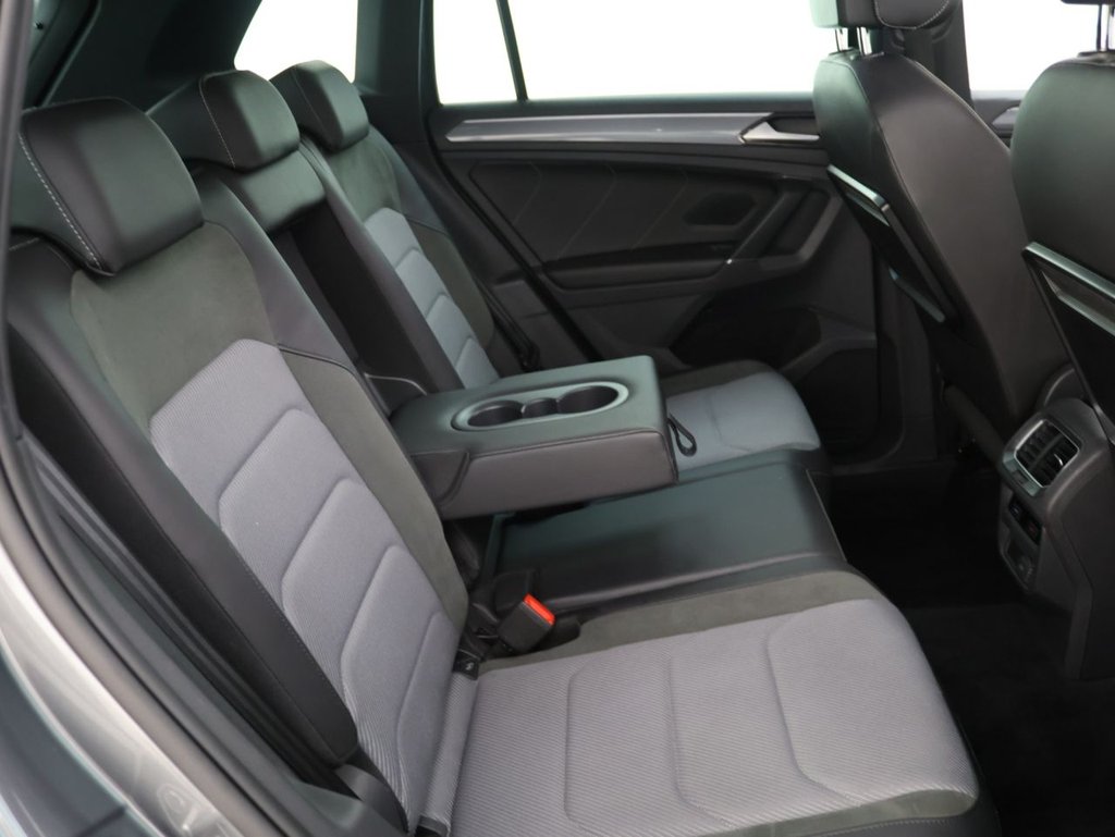 Used Volkswagen Tiguan 2017 for sale - 76300902: Photo 14