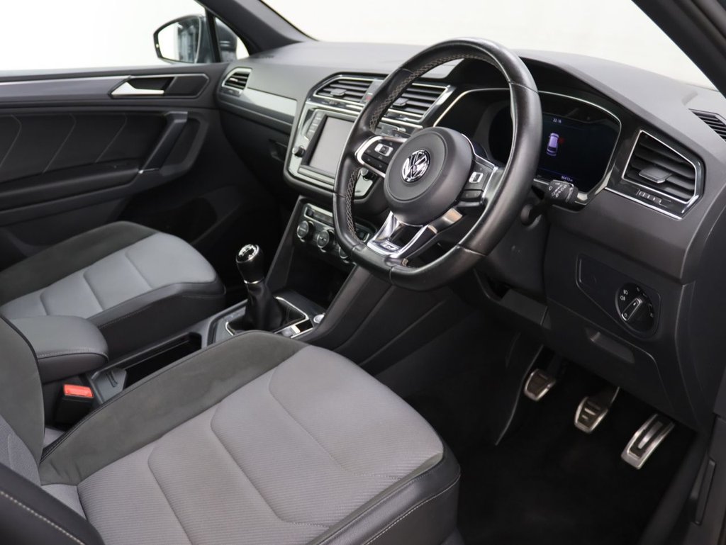 Used Volkswagen Tiguan 2017 for sale - 76300902: Photo 8