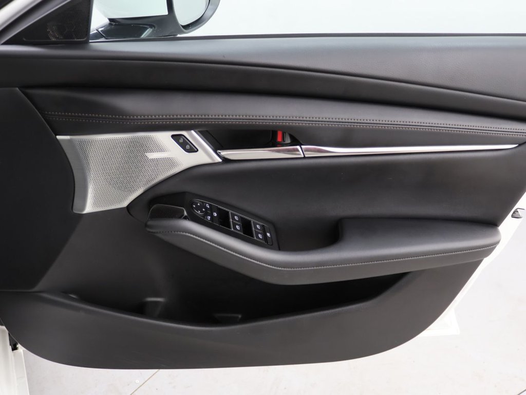 Used Mazda Mazda3 2023 for sale - 76496190: Photo 26