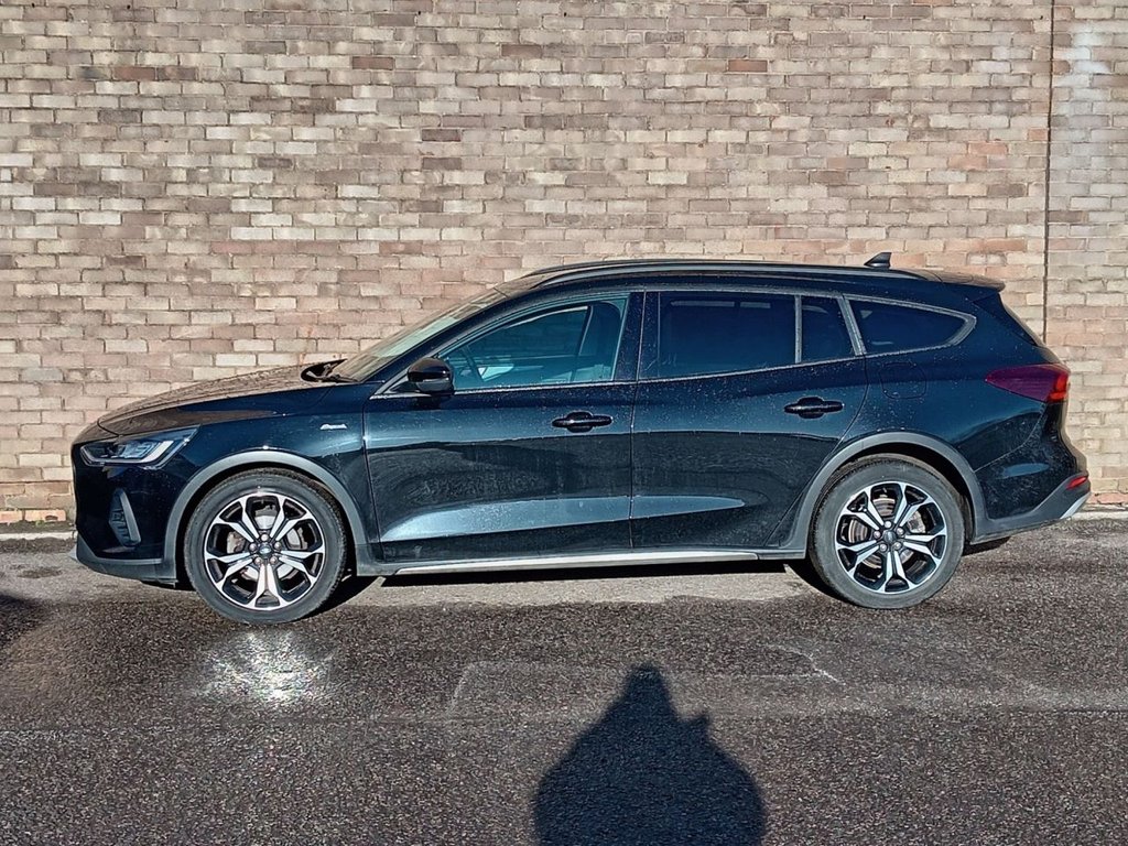 Used Ford Focus 2022 for sale - 77153038: Photo 2