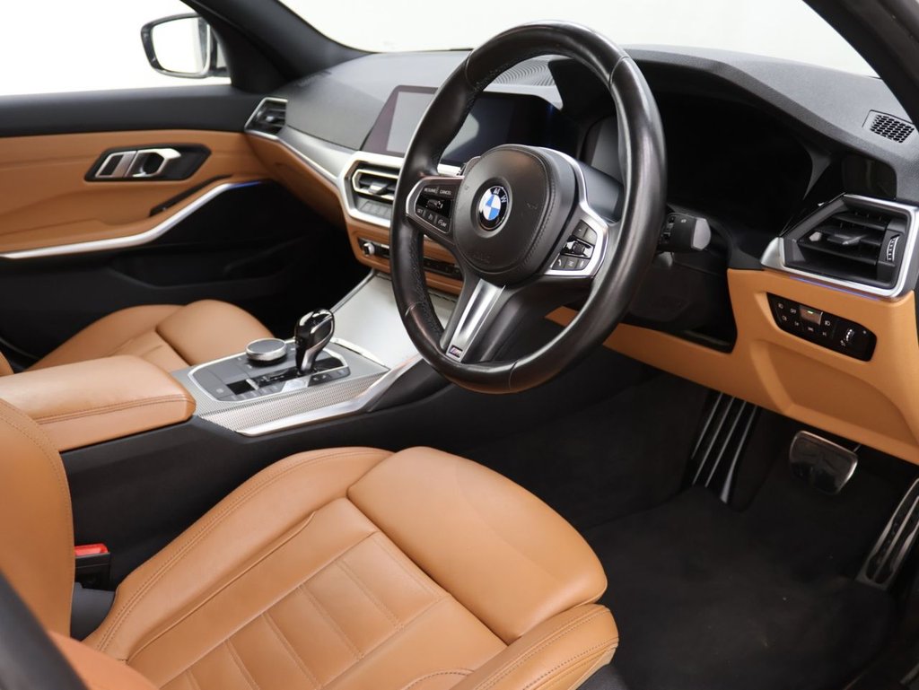 Used BMW 3 Series 2021 for sale - 76542079: Photo 2