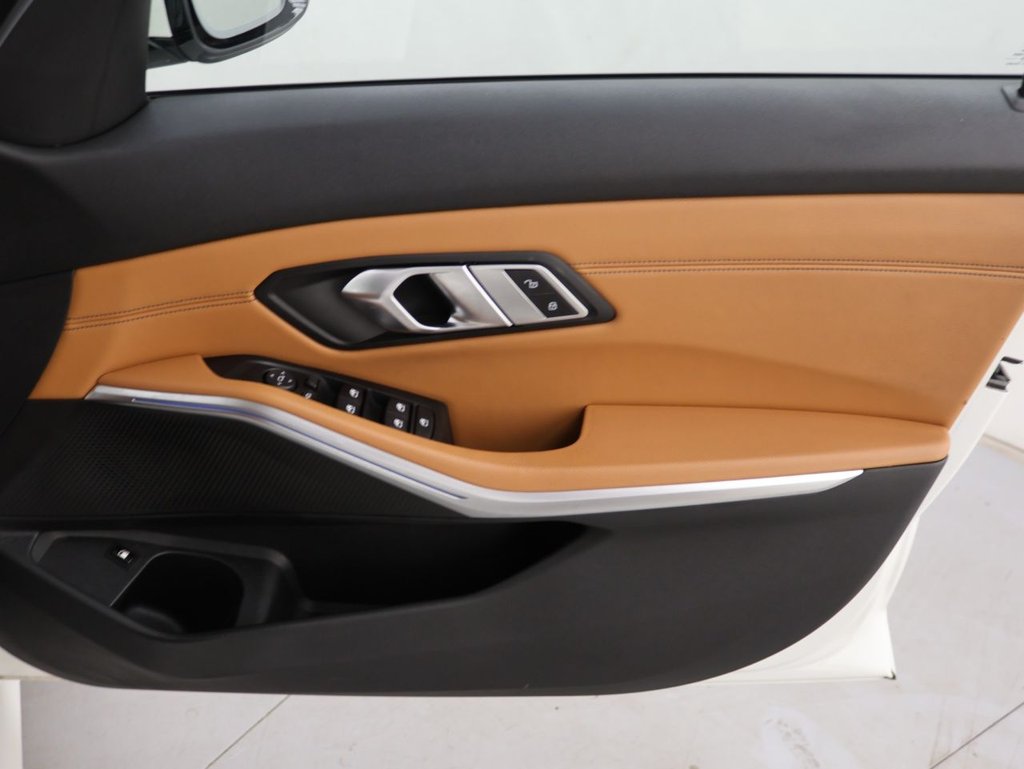 Used BMW 3 Series 2021 for sale - 76542079: Photo 27