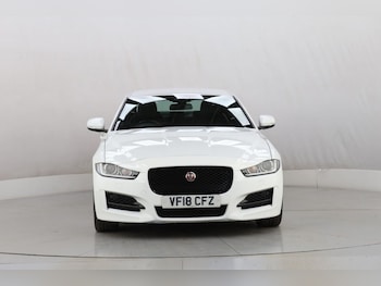 Used Jaguar XE 2018 for sale - 77287779: Photo