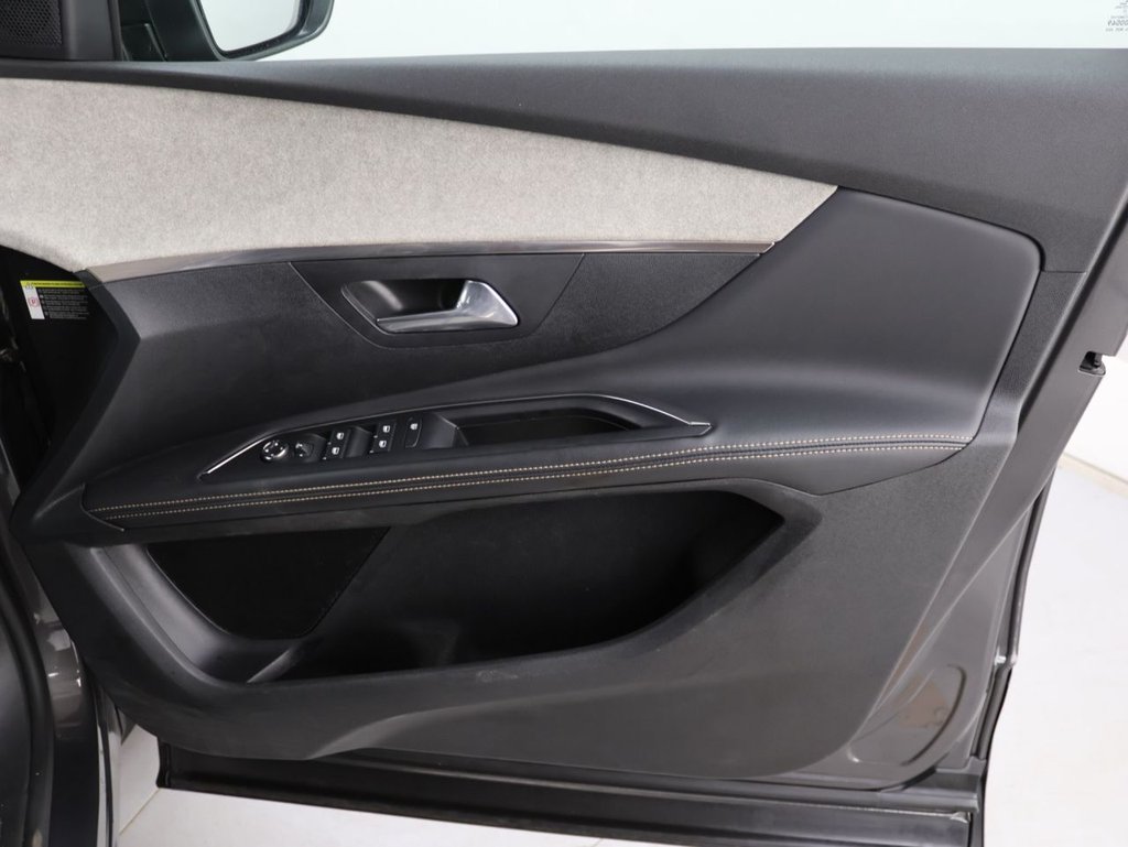 Used Peugeot 5008 2022 for sale - 76505892: Photo 29