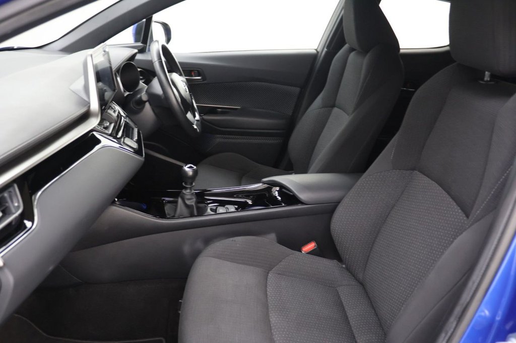 Used Toyota C-HR 2019 for sale - 76841027: Photo 22