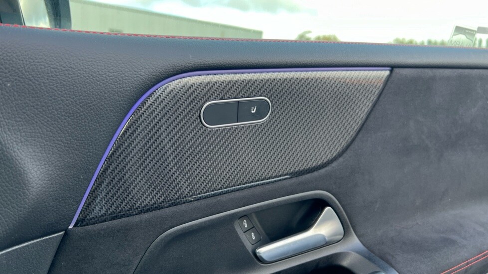 Used Mercedes-Benz GLB 2025 for sale - 76261651: Photo 28