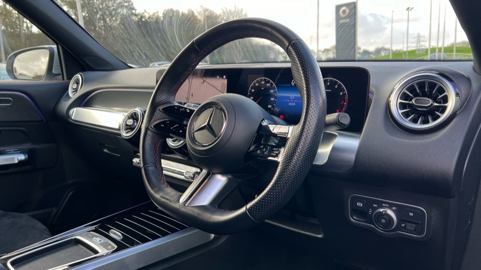 Used Mercedes-Benz GLB 2025 for sale - 76261651: Photo 3