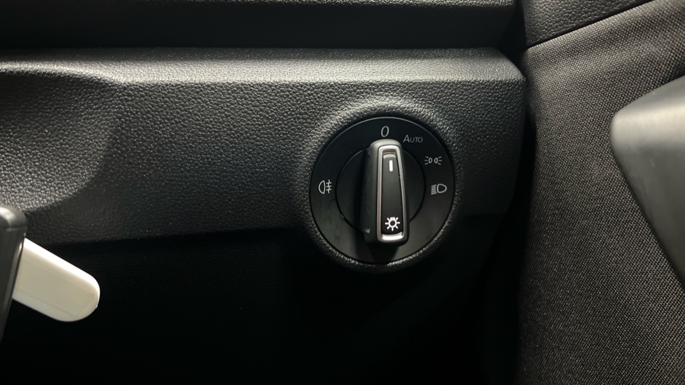 Used Volkswagen T-Roc 2021 for sale - 77013112: Photo 23