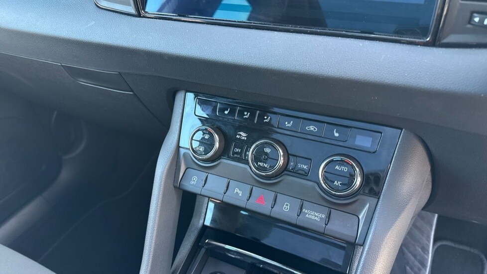 Used Skoda Karoq 2025 for sale - 76265474: Photo 33