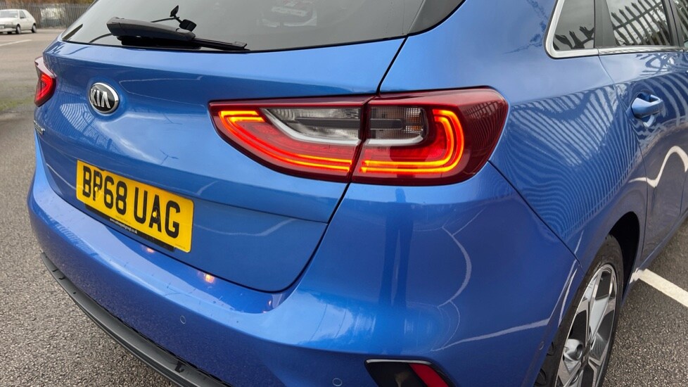 Used Kia Ceed 2019 for sale - 76563811: Photo 30