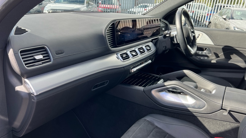 Used Mercedes-Benz GLE-Class 2025 for sale - 76079104: Photo 11
