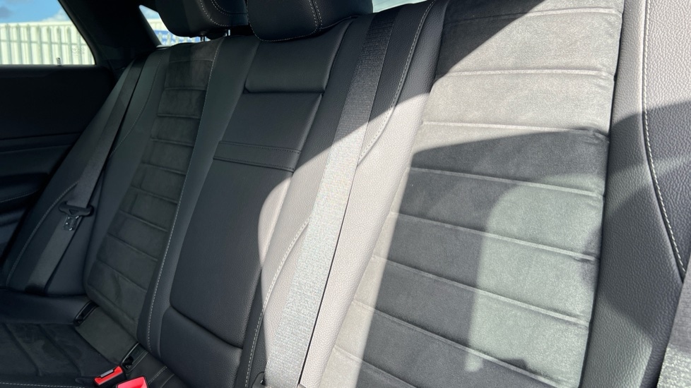 Used Mercedes-Benz GLE-Class 2025 for sale - 76079104: Photo 24