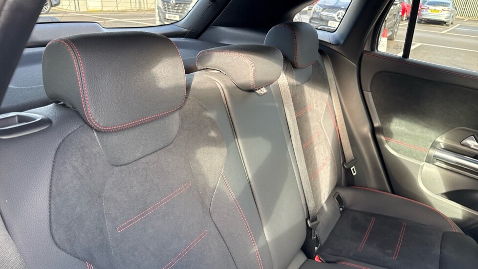 Used Mercedes-Benz GLA 2024 for sale - 76302373: Photo 15