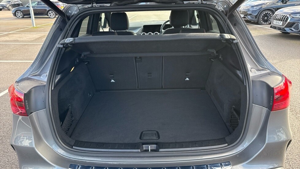 Used Mercedes-Benz GLA 2024 for sale - 76302373: Photo 17