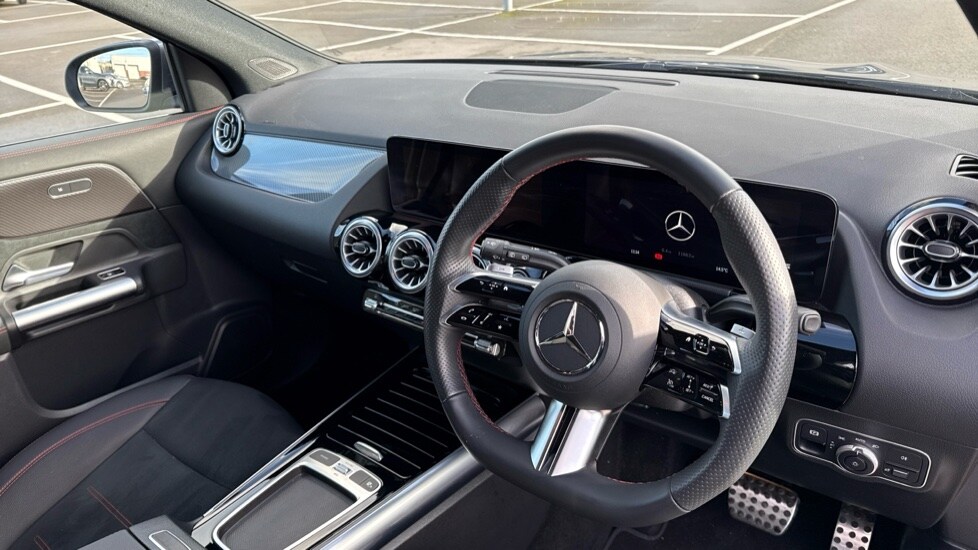Used Mercedes-Benz GLA 2024 for sale - 76302373: Photo 3