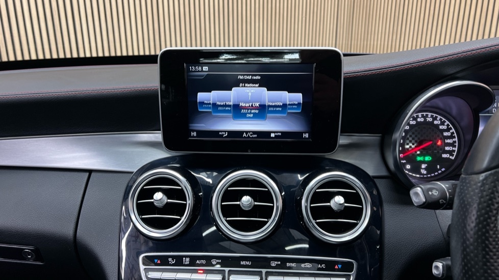 Used Mercedes-Benz C Class 2018 for sale - 76915058: Photo 13