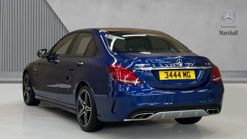 Used Mercedes-Benz C Class 2018 for sale - 76915058: Photo 2