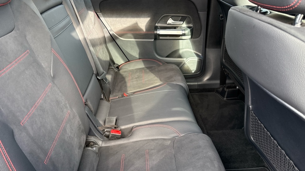 Used Mercedes-Benz GLB 2024 for sale - 76487477: Photo 24