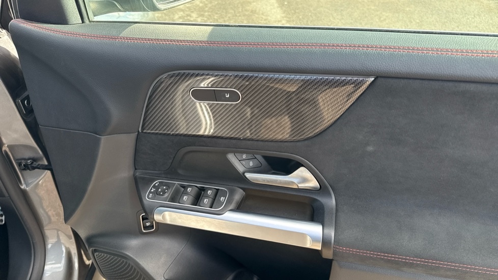 Used Mercedes-Benz GLB 2024 for sale - 76487477: Photo 37