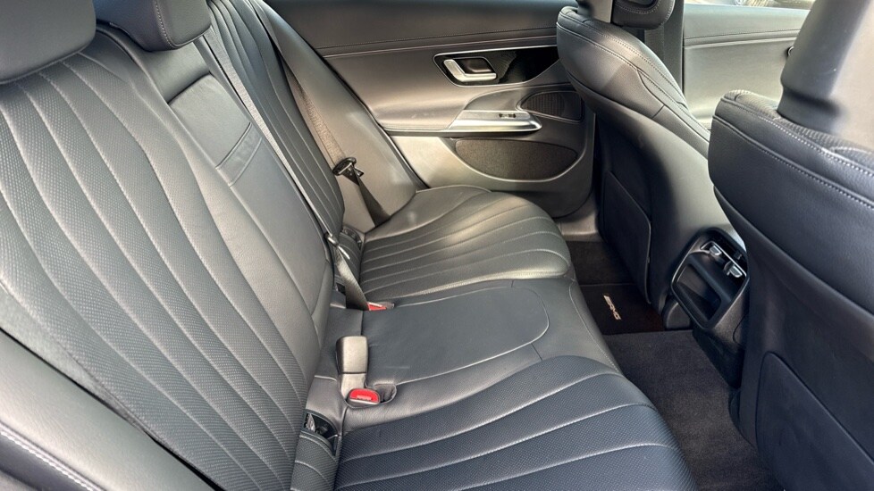Used Mercedes-Benz E Class 2025 for sale - 76261526: Photo 24