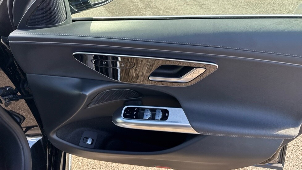 Used Mercedes-Benz E Class 2025 for sale - 76261526: Photo 37