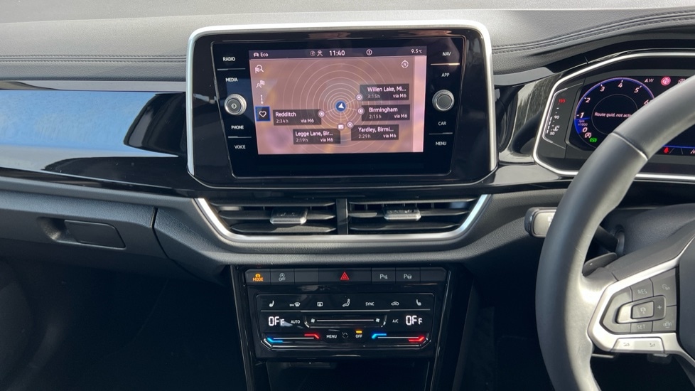 Used Volkswagen T-Roc 2024 for sale - 76297613: Photo 11