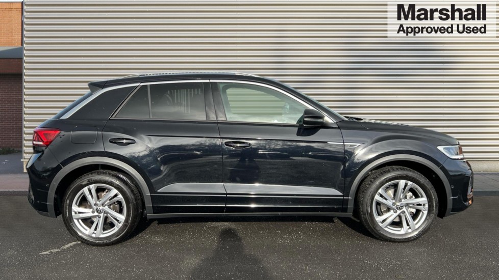 Used Volkswagen T-Roc 2024 for sale - 76297613: Photo 2