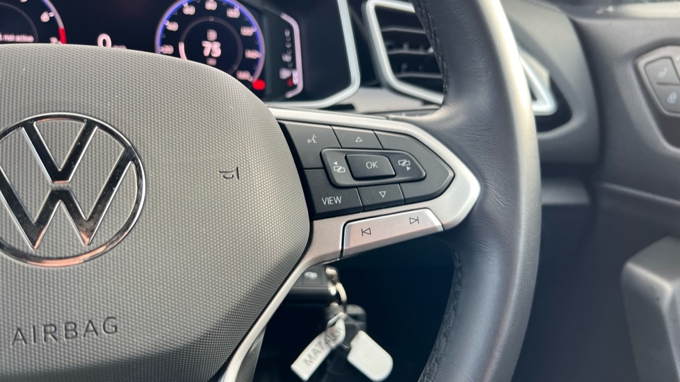 Used Volkswagen T-Roc 2024 for sale - 76297613: Photo 21