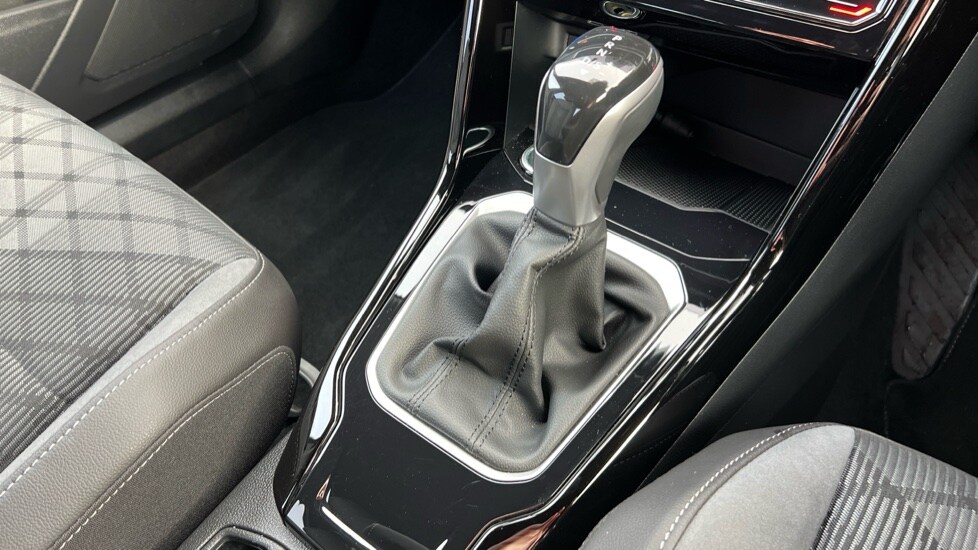 Used Volkswagen T-Roc 2024 for sale - 76297613: Photo 24