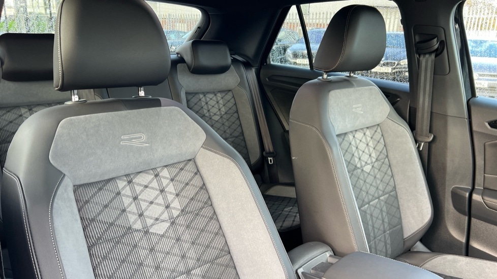 Used Volkswagen T-Roc 2024 for sale - 76297613: Photo 33