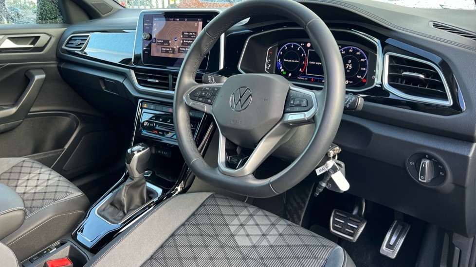 Used Volkswagen T-Roc 2024 for sale - 76297613: Photo 34