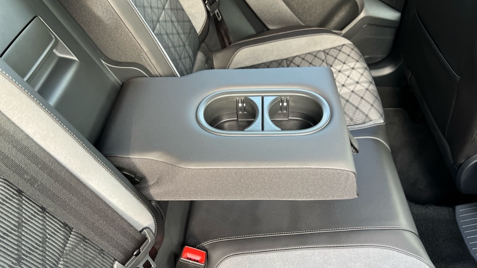 Used Volkswagen T-Roc 2024 for sale - 76297613: Photo 37