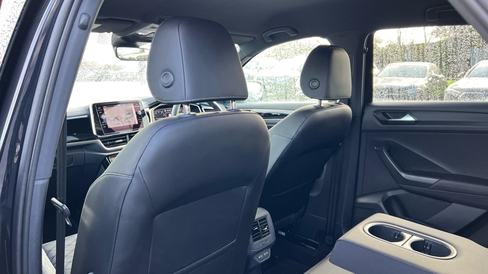 Used Volkswagen T-Roc 2024 for sale - 76297613: Photo 38