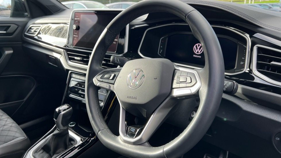 Used Volkswagen T-Roc 2024 for sale - 76297613: Photo 9