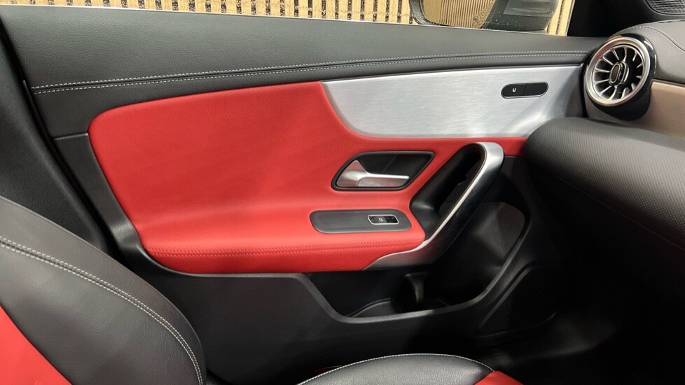 Used Mercedes-Benz CLA 2022 for sale - 76567947: Photo 32