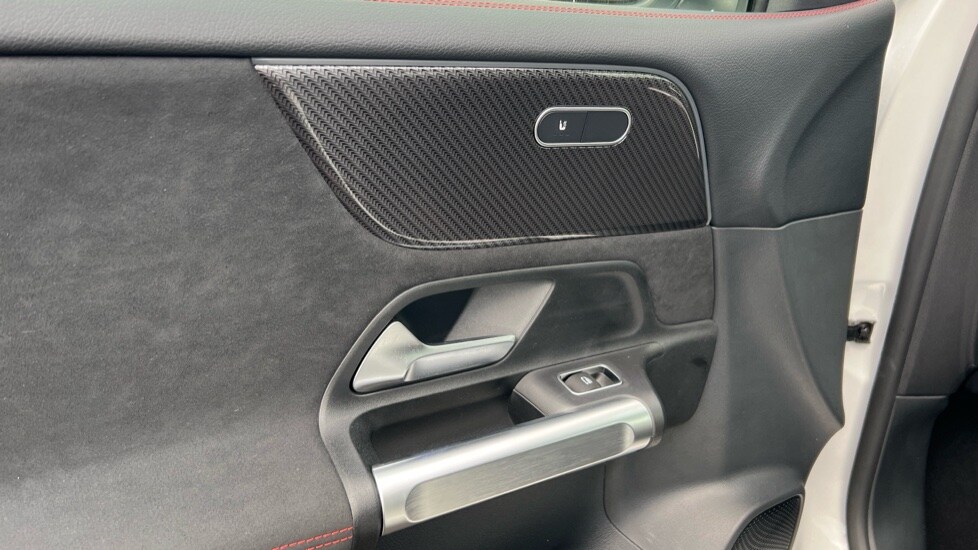 Used Mercedes-Benz GLB 2024 for sale - 76452316: Photo 34