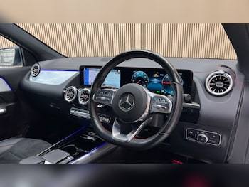 Used Mercedes-Benz EQA 2021 for sale - 76881903: Photo