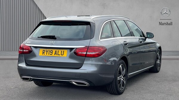 Used Mercedes-Benz C-Class 2019 for sale - 76117003: Photo 9
