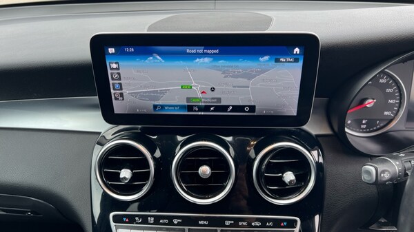 Used Mercedes-Benz GLC 2020 for sale - 76183824: Photo 13