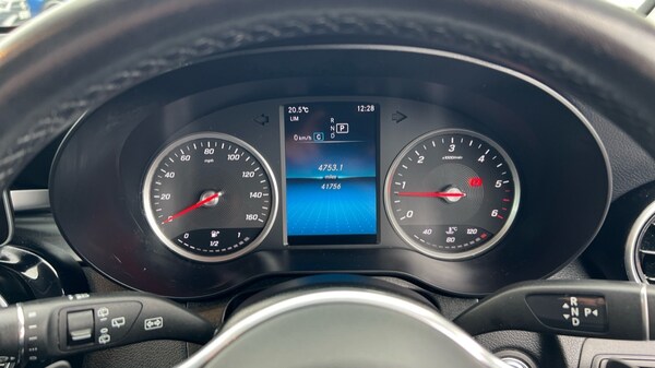 Used Mercedes-Benz GLC 2020 for sale - 76183824: Photo 16