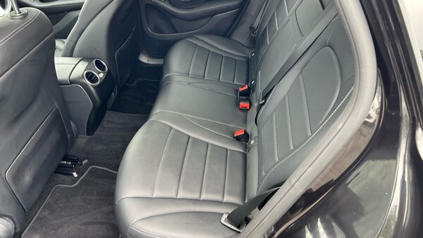 Used Mercedes-Benz GLC 2020 for sale - 76183824: Photo 24