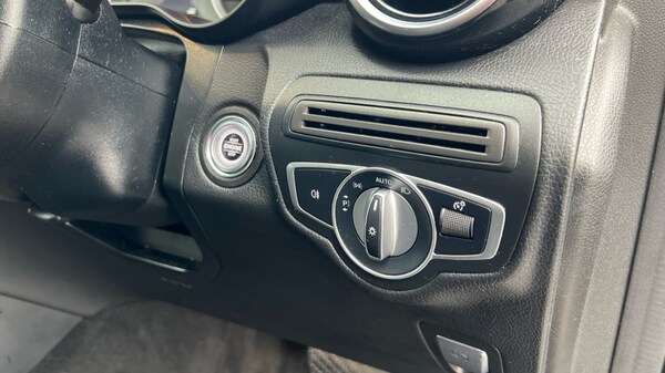 Used Mercedes-Benz GLC 2020 for sale - 76183824: Photo 31