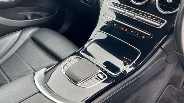 Used Mercedes-Benz GLC 2020 for sale - 76183824: Photo 37