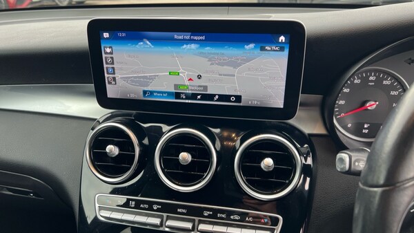 Used Mercedes-Benz GLC 2020 for sale - 76183824: Photo 38
